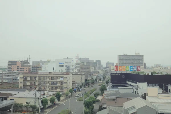 日本の路面電車の窓から見る — ストック写真