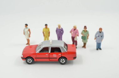 bir mini figür bekle Hk taksi