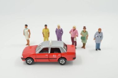 bir mini figür bekle Hk taksi