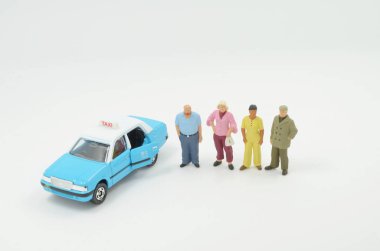 bir mini figür bekle Hk taksi