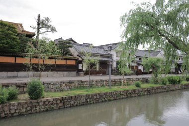 Kurashiki Nehri boyunca tarihsel bir seyir