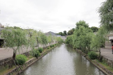 Kurashiki Nehri boyunca tarihsel bir seyir