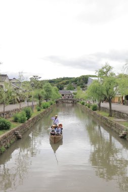 Kurashiki Nehri boyunca tarihsel bir seyir