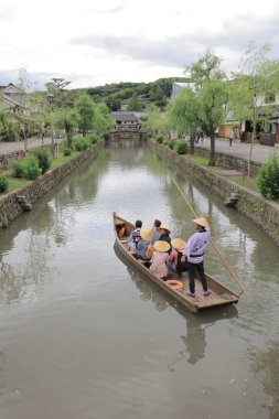 Kurashiki Nehri boyunca tarihsel bir seyir