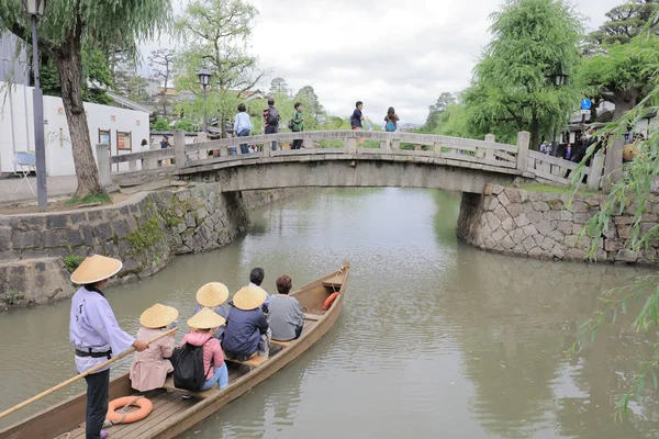 倉敷に沿って歴史クルーズ リヴします — ストック写真