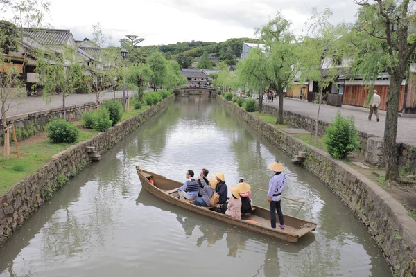 Una Crociera Storica Lungo Fiume Kurashiki — Foto Stock