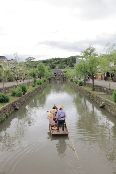 Kurashiki Nehri boyunca tarihsel bir seyir