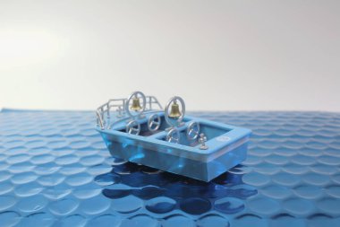 Şekil tema parkı eğlenceli tekne  