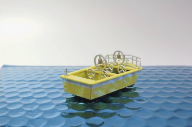 Şekil tema parkı eğlenceli tekne  