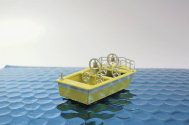 Şekil tema parkı eğlenceli tekne  