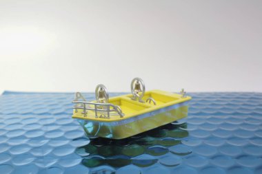 Şekil tema parkı eğlenceli tekne  