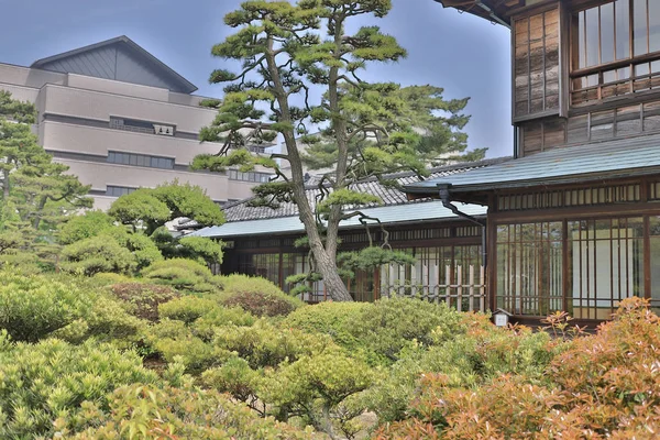 高松市の日本庭園の高松城 — ストック写真
