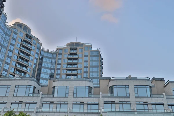 Tk adlı bir emlak modern condominium