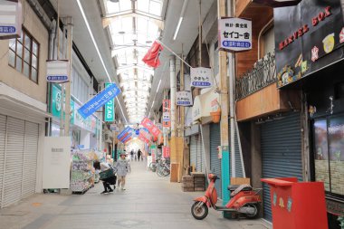 Geçit Stree alışveriş bir Hokancho