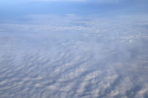 Luftaufnahme Des Flugzeugfensters Das Nach Unten Schaut Landen — Stockfoto