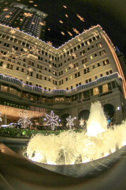 peninsula hotel hong kong Noel için dekore edilmiştir.