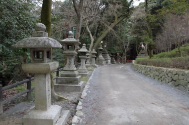 Torii kapıları Fushimi Inari Taisha tapınak Kyoto,