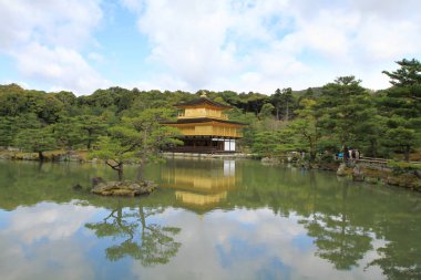 Altın Köşk. Kinkakuji Tapınağı: Kyoto, Japan.