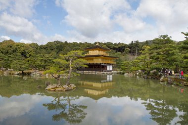 Altın Köşk. Kinkakuji Tapınağı: Kyoto, Japan.