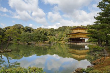 Altın Köşk. Kinkakuji Tapınağı: Kyoto, Japan.
