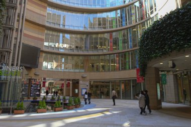 Namba Parks bir ofistir ve alışveriş