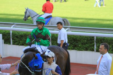 At yarışı Kong'da sırasında ifade