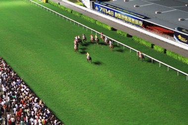 Happy Valley Yarış alanı, bir gece racig 