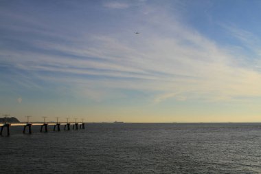 Hong Kong Havaalanı Pist ışıkları günbatımı