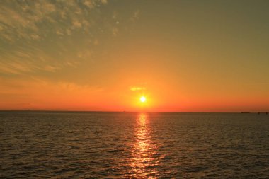 deniz manzaralı bir gün batımı Tung Chung