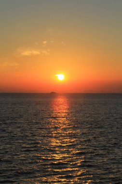 deniz manzaralı bir gün batımı Tung Chung