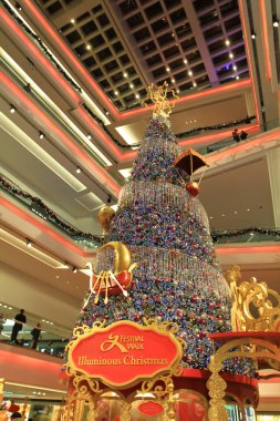 Noel ağacı 2010 Festivali yürüyüş alışveriş merkezinde