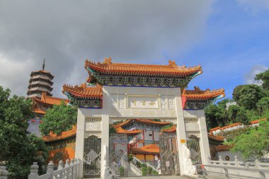 Western Manastırı, arazi işareti manastırda hk