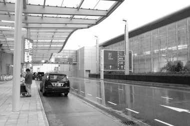 Havaalanı Adası, Chek Lap Kok üzerinde yer almaktadır