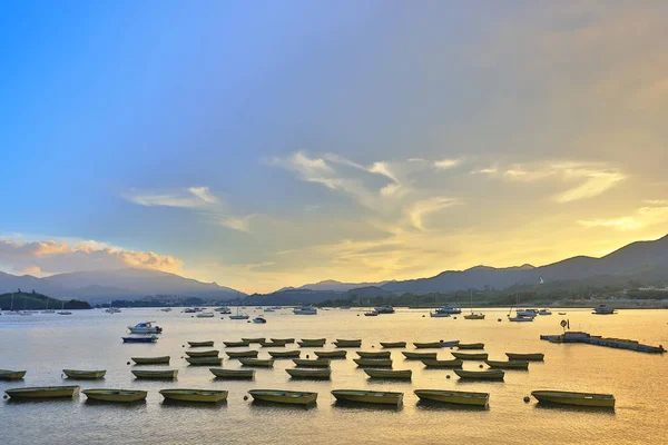 Tai Mei Tuk, Hong Kon içinde deniz günbatımı