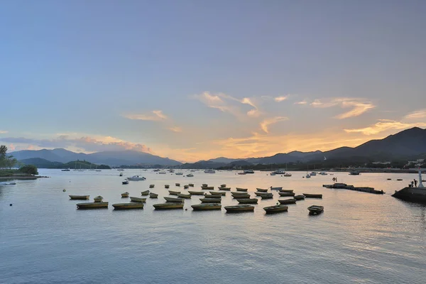 Tai Mei Tuk, Hong Kon içinde deniz günbatımı