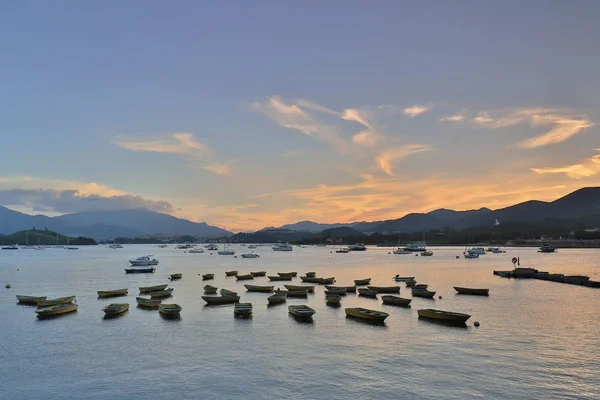 Tai Mei Tuk, Hong Kon içinde deniz günbatımı