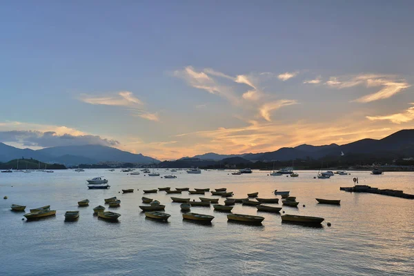 Tai Mei Tuk, Hong Kon içinde deniz günbatımı