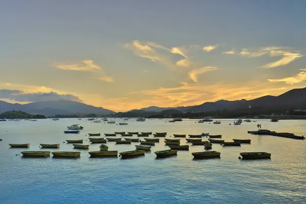 Tai Mei Tuk, Hong Kon içinde deniz günbatımı