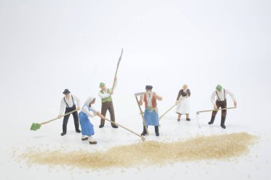 Minyatür çiftçi insanlar izole yakın çekim