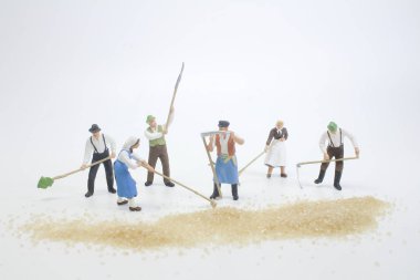 Minyatür çiftçi insanlar izole yakın çekim