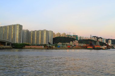 gündüz Lei Yue Mun sahilde 