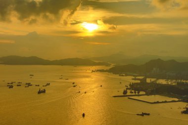Taş kesiciler konteyner terminal Hk por köprü