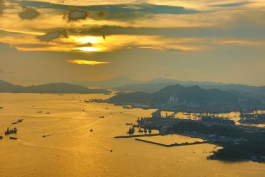 Taş kesiciler konteyner terminal Hk por köprü