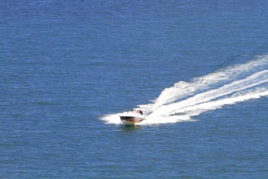 Motorlu tekne, yat atlama sai kung