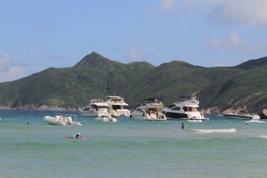 Jambon teneke Wan hk, Lüks Yatlar