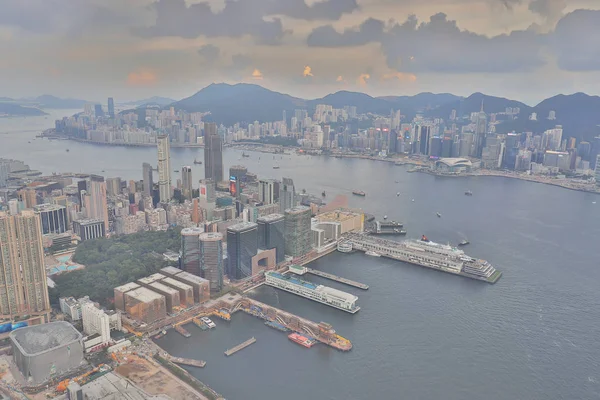 Blick Auf Die Skyline Von Hongkong Und Das Wasser — Stockfoto