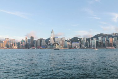 Hong Kong silüeti ile Victoria Limanı