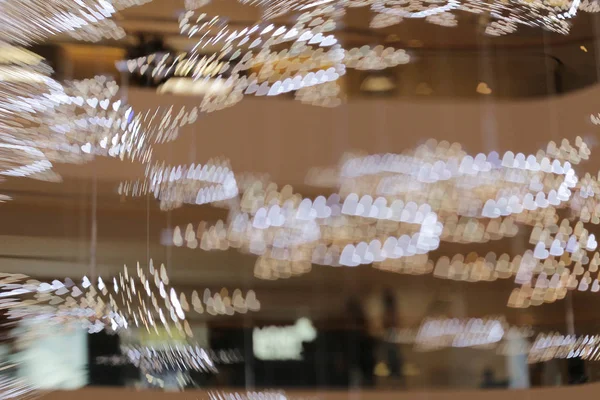 Bulanık ışıklar şeklinde