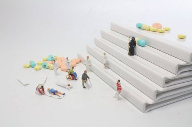 hasta acil tıbbi ekip yardım 