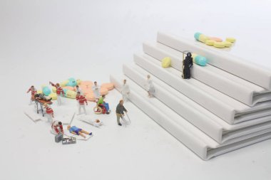 hasta acil tıbbi ekip yardım 